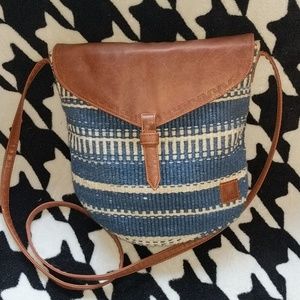 Billabong Woven Pouch bag